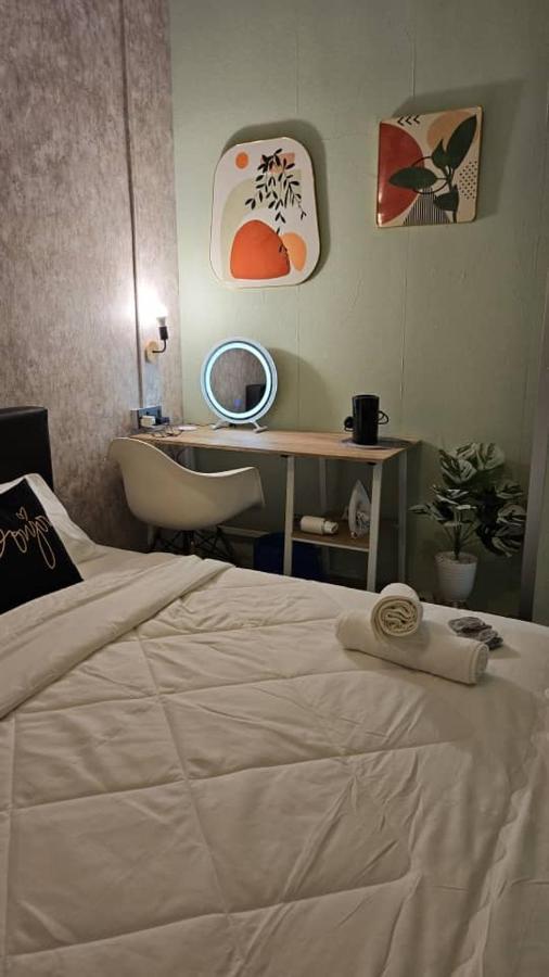 Le Melur Hotell George Town Exteriör bild