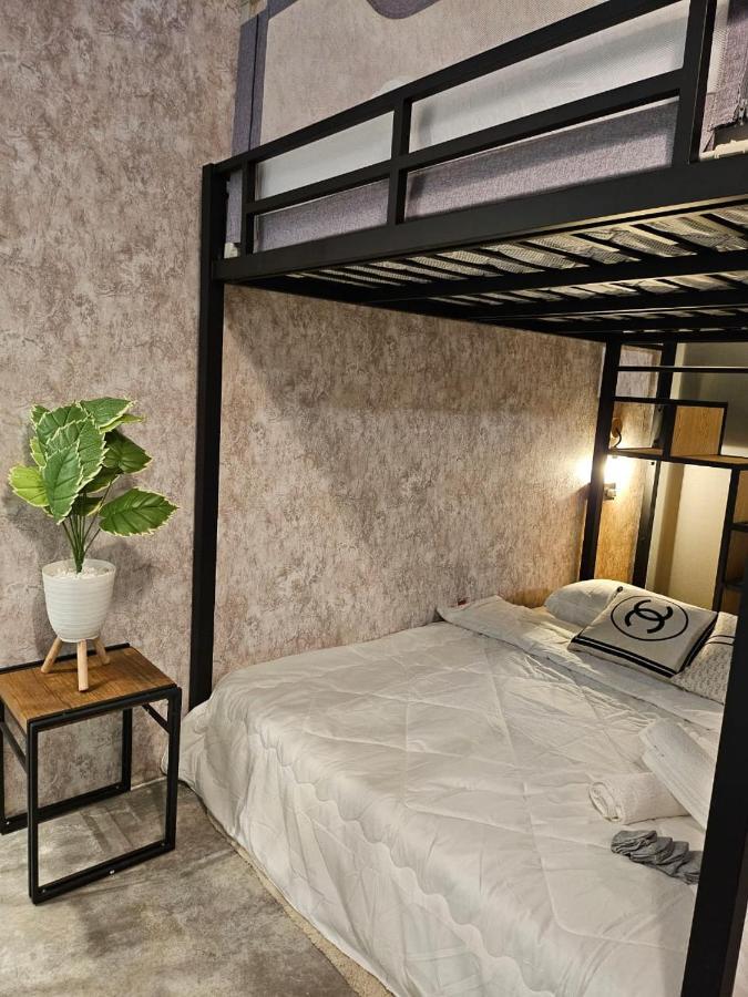 Le Melur Hotell George Town Exteriör bild